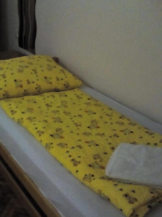 Csilla Apartman Makó Exterior foto