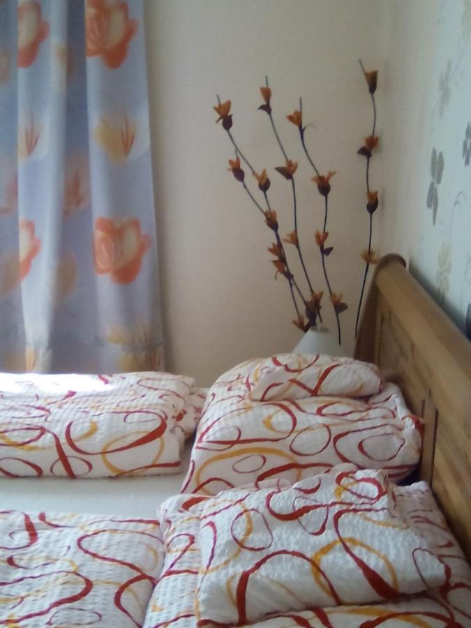 Csilla Apartman Makó Exterior foto