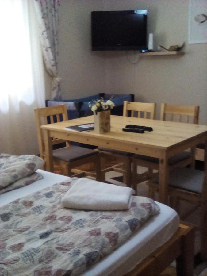 Csilla Apartman Makó Exterior foto
