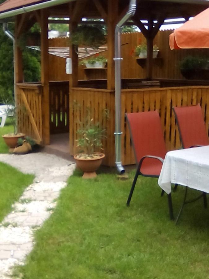 Csilla Apartman Makó Exterior foto
