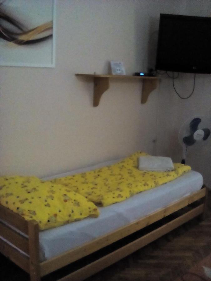 Csilla Apartman Makó Exterior foto