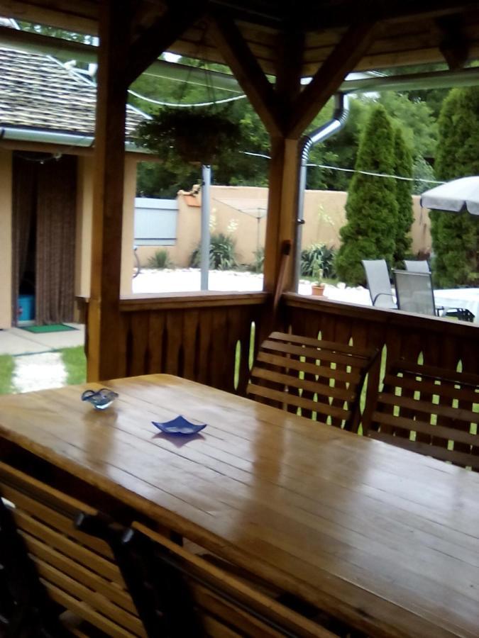Csilla Apartman Makó Exterior foto